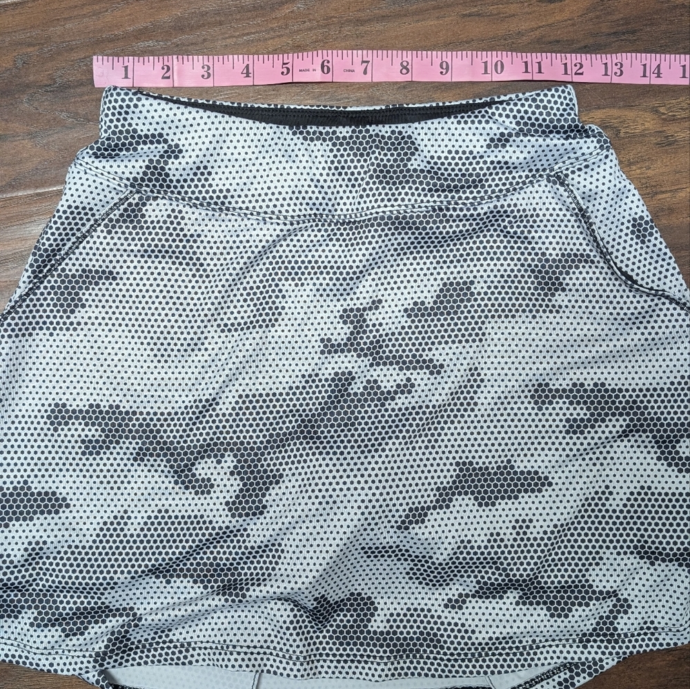 Athletic Skort Pixelated Camo Print White, Gray, and Black - Picture 6 of 7
